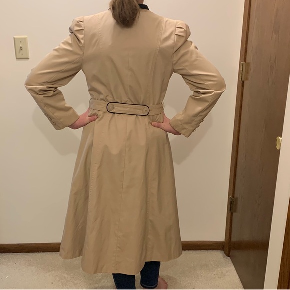 Vintage 80s Tan and black wrap trench coat.  (Small) - Picture 12 of 15